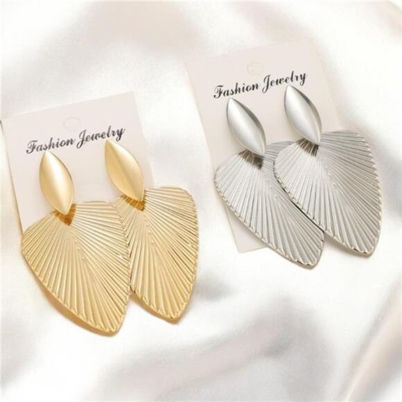 Alloy Textured Earrings - Picture 1 of 5